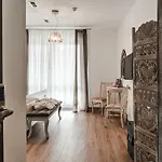 Pensjonat Dwór Białe Wino 4*