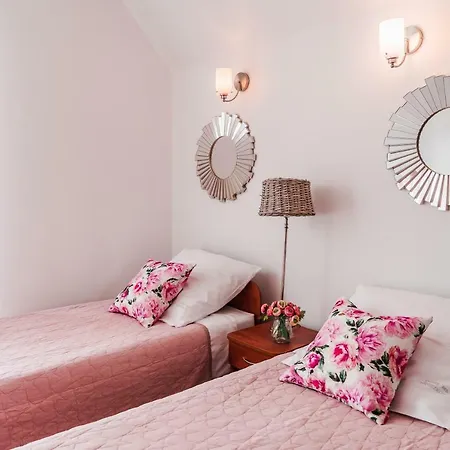 Dwor Biale Wino 4* Kołbaskowo