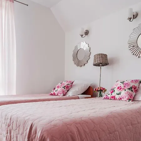 Vendégház Dwor Biale Wino Kołbaskowo