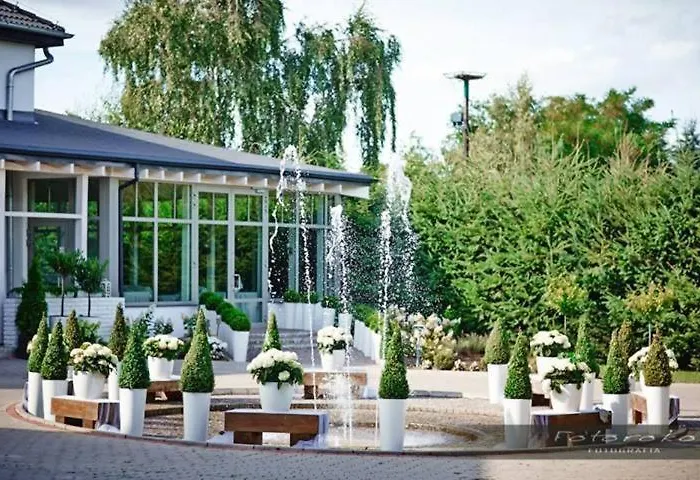 Dwor Biale Wino 4* Kołbaskowo