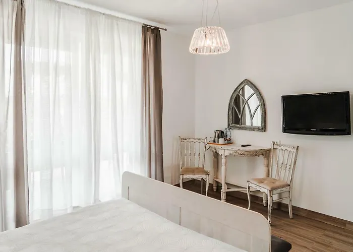 Pensión Dwór Białe Wino 4*