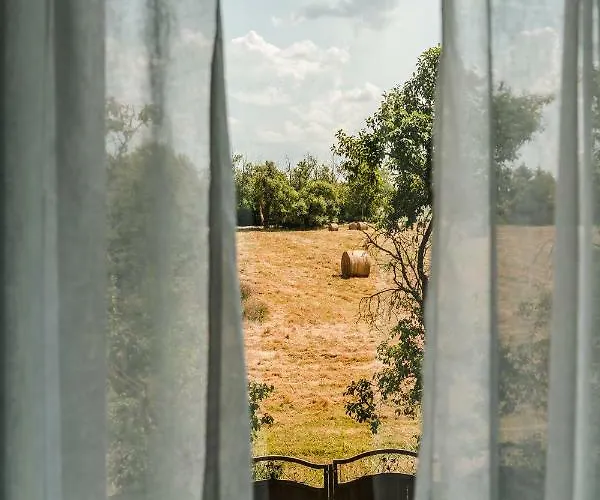 Pensión Dwór Białe Wino